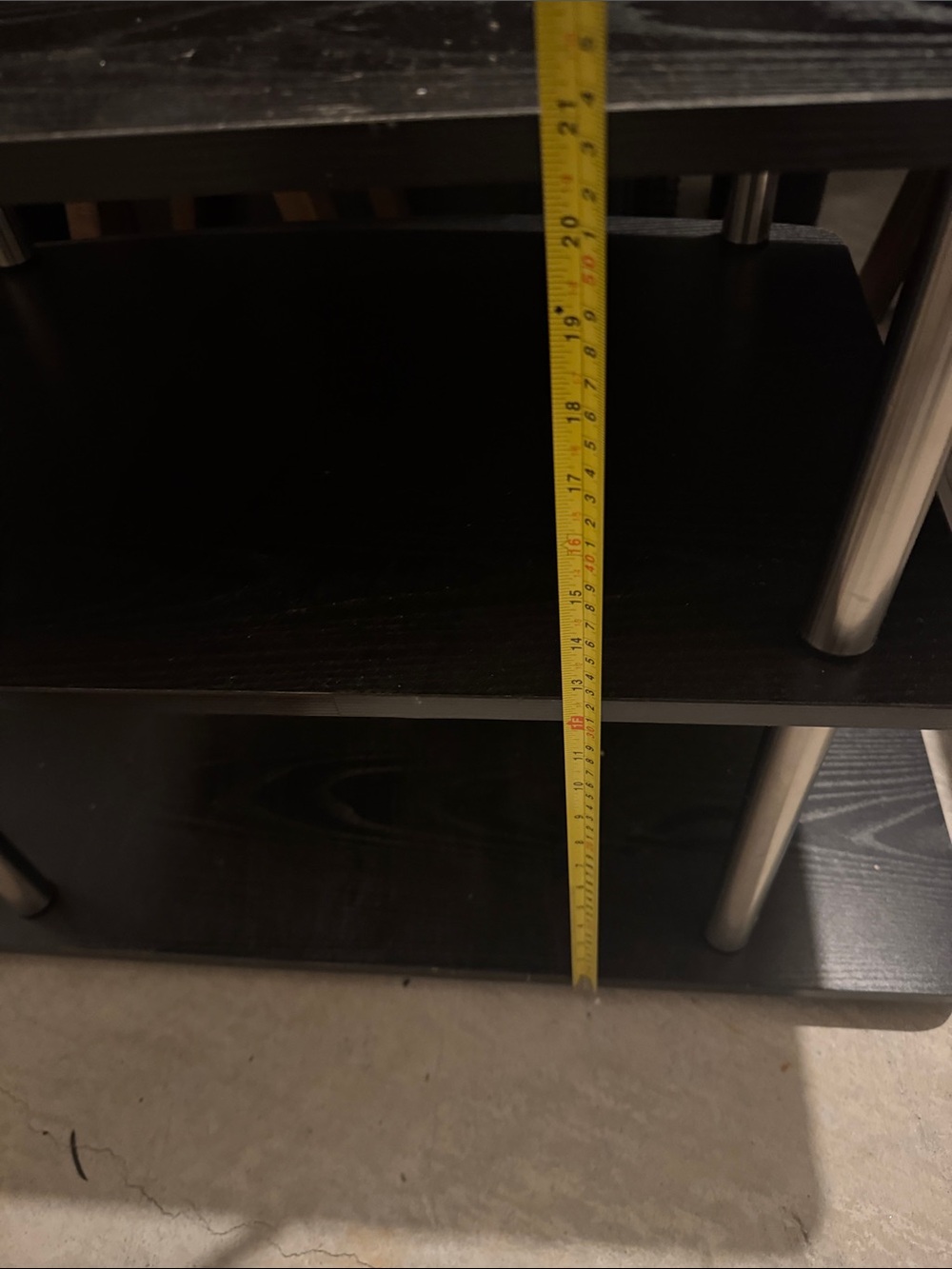 Small TV console - Picture 5 of 5